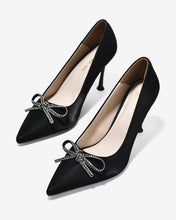 Giày Cao Gót Đông Hải Mũi Nhọn Nơ Đính Đá-G5848-Đen Color1