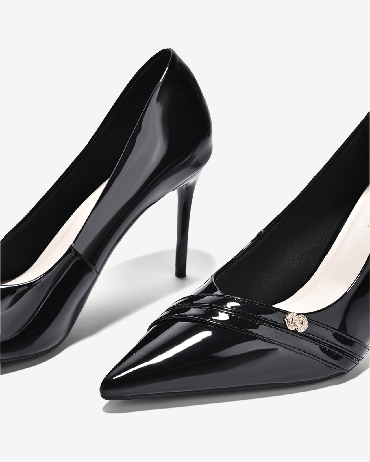 Giày Cao Gót Đông Hải Gót 9CM Họa Tiết Đính Đá-G5852-Đen Bóng Color1