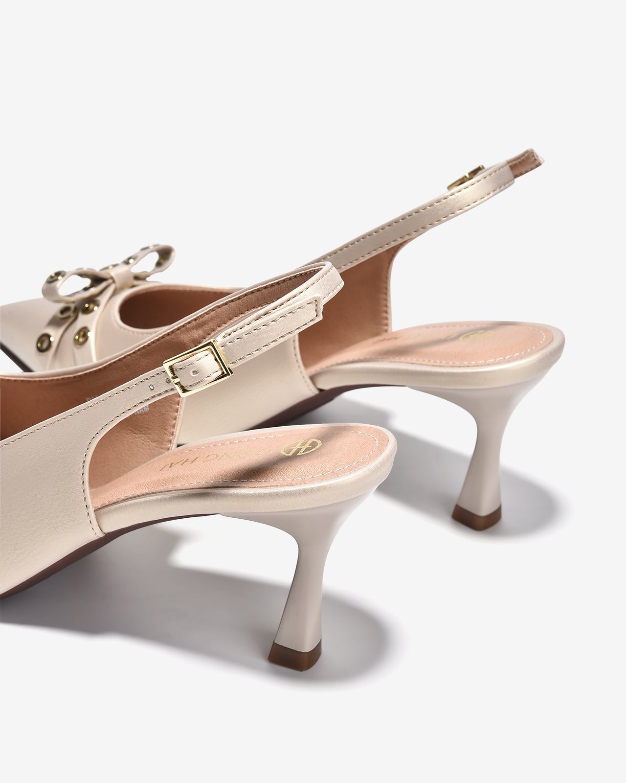Giày Cao Gót Slingback Đông Hải Đính Nơ Khoen Kim Loại-G81U5-Kem Color1