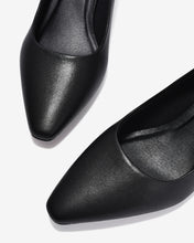 Giày Cao Gót Đông Hải Mũi Nhọn Khóa Logo-G81U6-Đen Color1