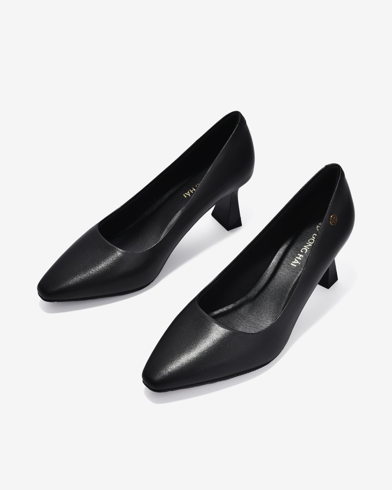 Giày Cao Gót Đông Hải Mũi Nhọn Khóa Logo-G81U6-Đen Color1