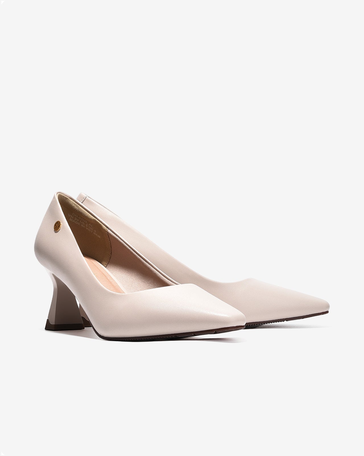 Giày Cao Gót Đông Hải Mũi Nhọn Khóa Logo-G81U6-Kem Color1