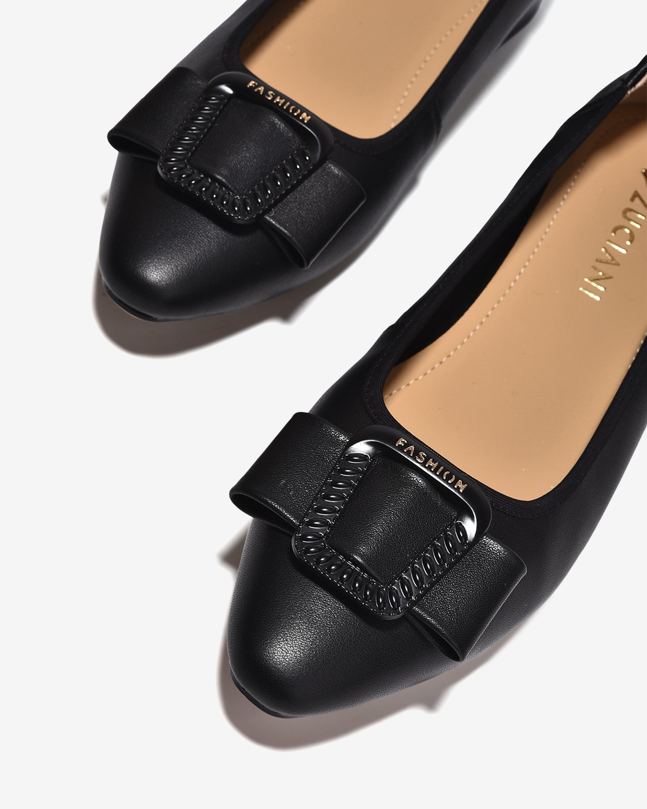 Giày Cao Gót Zuciani Gót Vuông Khóa Nơ-GCM38Đen Color1