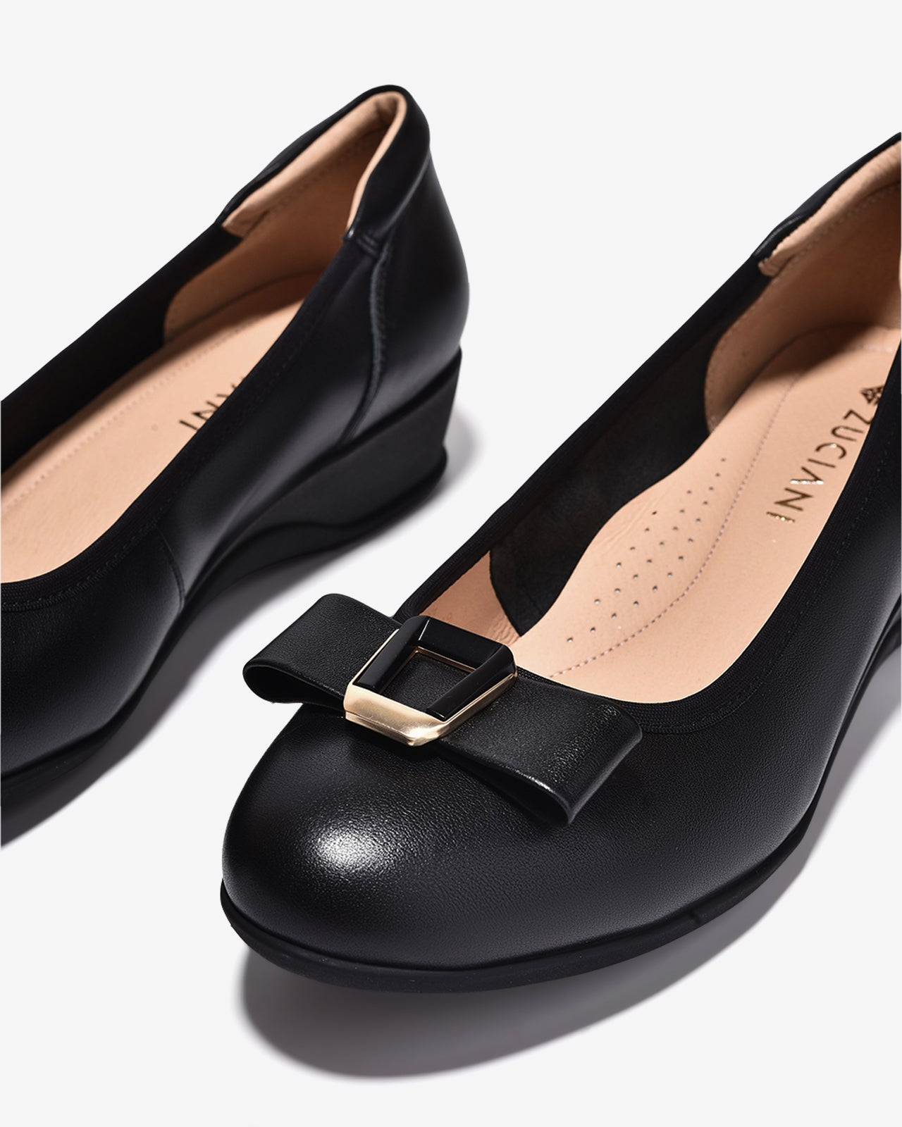 Giày Xuồng Zuciani Nơ Khóa Kim Loại-GCM37Đen Color1