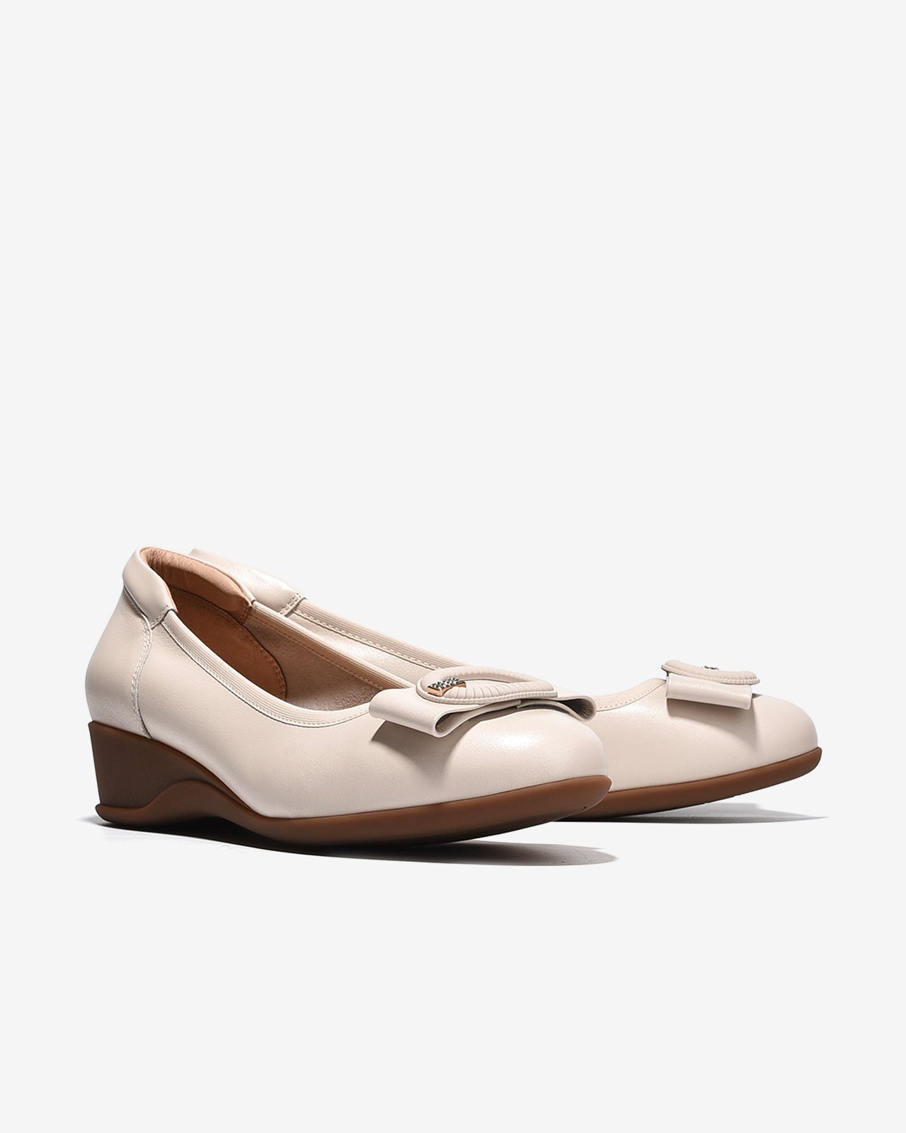 Giày Xuồng Zuciani Khóa Nơ Đính Đá-GCM39-Kem Color1