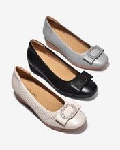 Giày Xuồng Nữ Zuciani Hoạ Tiết Đục Lỗ Laser-GCM40Kem Color1