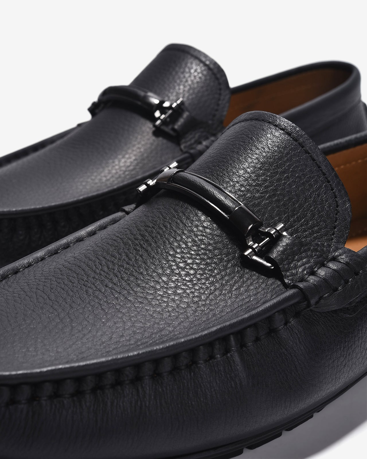 Giày Mọi Driving Moc Hoạ Tiết Kim Loại-G0342Đen Color1