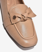 Giày Lười Zucia Quai Xoắn Nơ Đính Logo-GHLM5-Nâu Color1