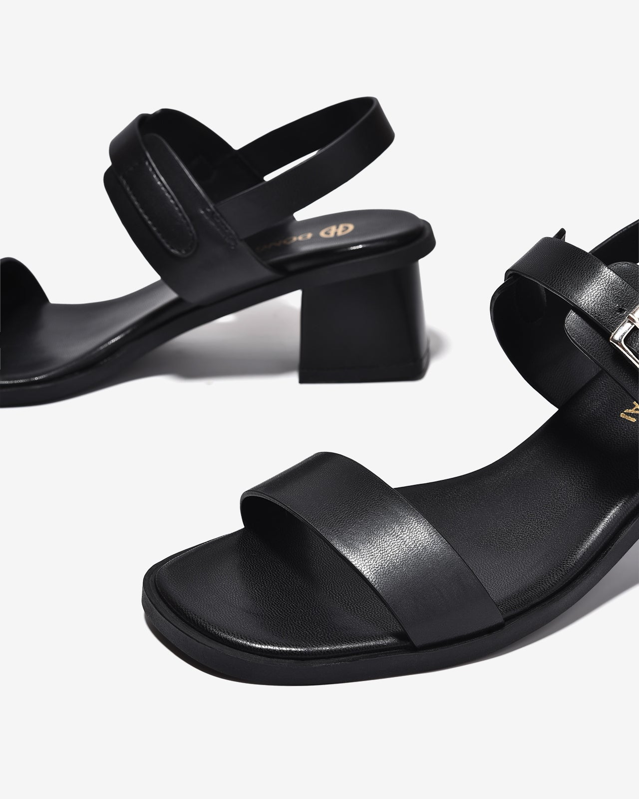Sandal Cao Gót Đông Hải Đế Vuông Quai Phối Khóa-S32I5Đen Color1