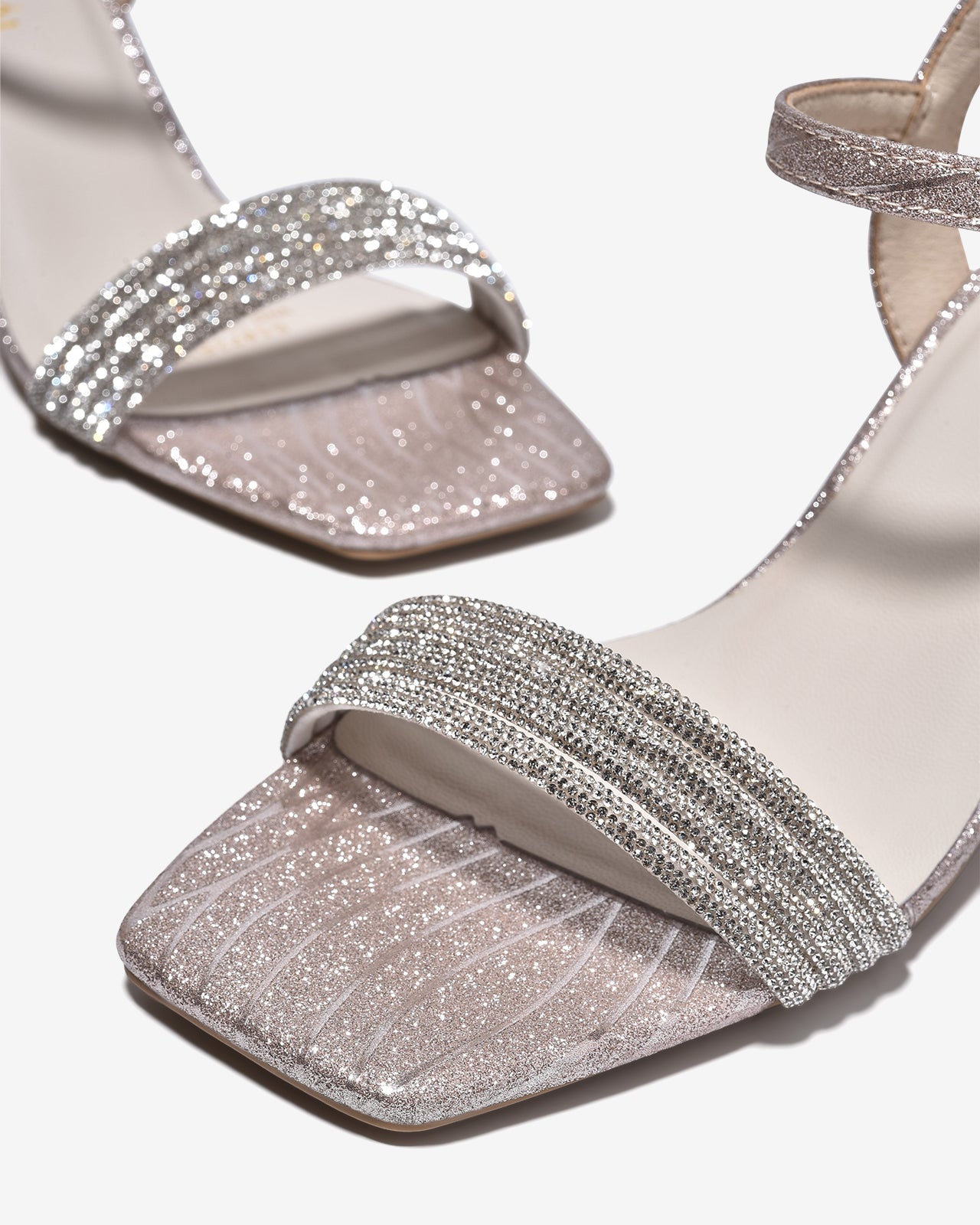Sandal Cao Gót Đông Hải 7cm Quai Đá Mảnh-S5873Vàng Color1