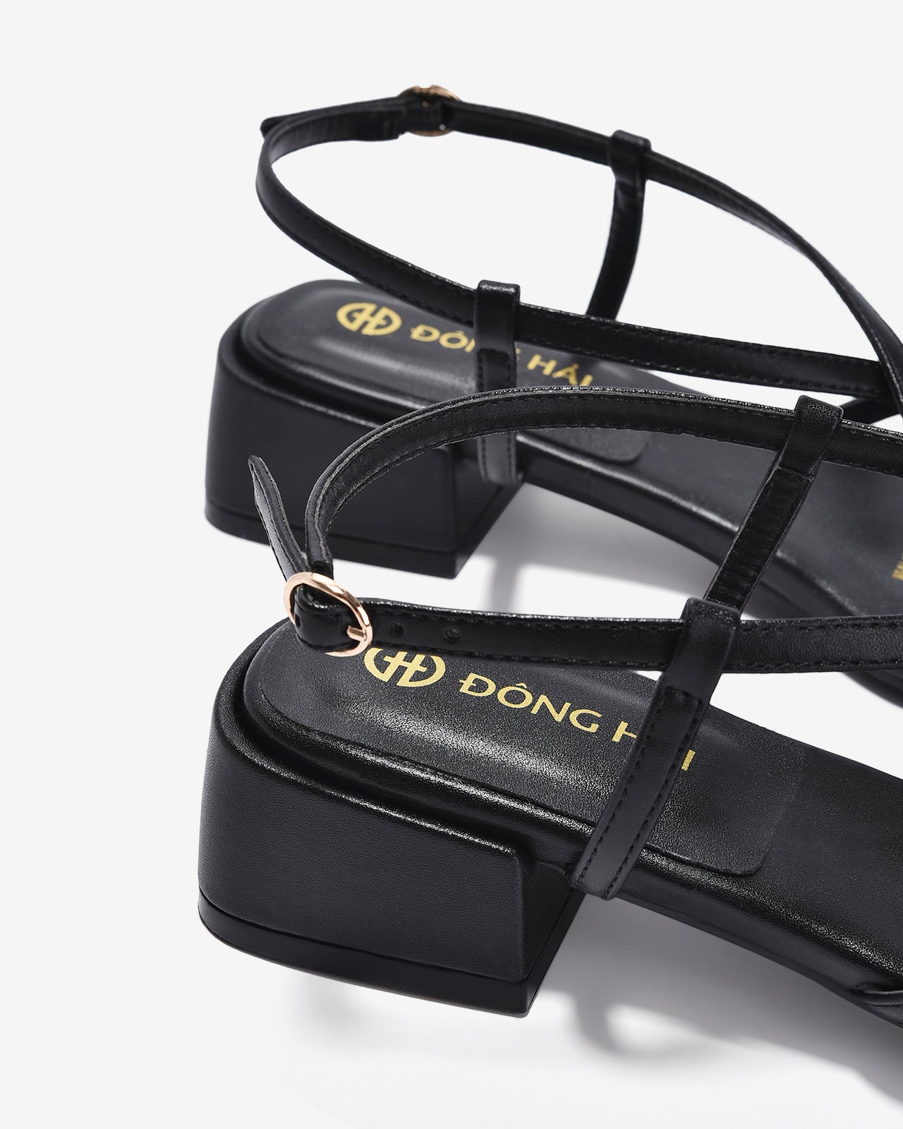 Sandal Cao Gót Đông Hải Quai Đan Chéo Xỏ Ngón-S5901Đen Color1