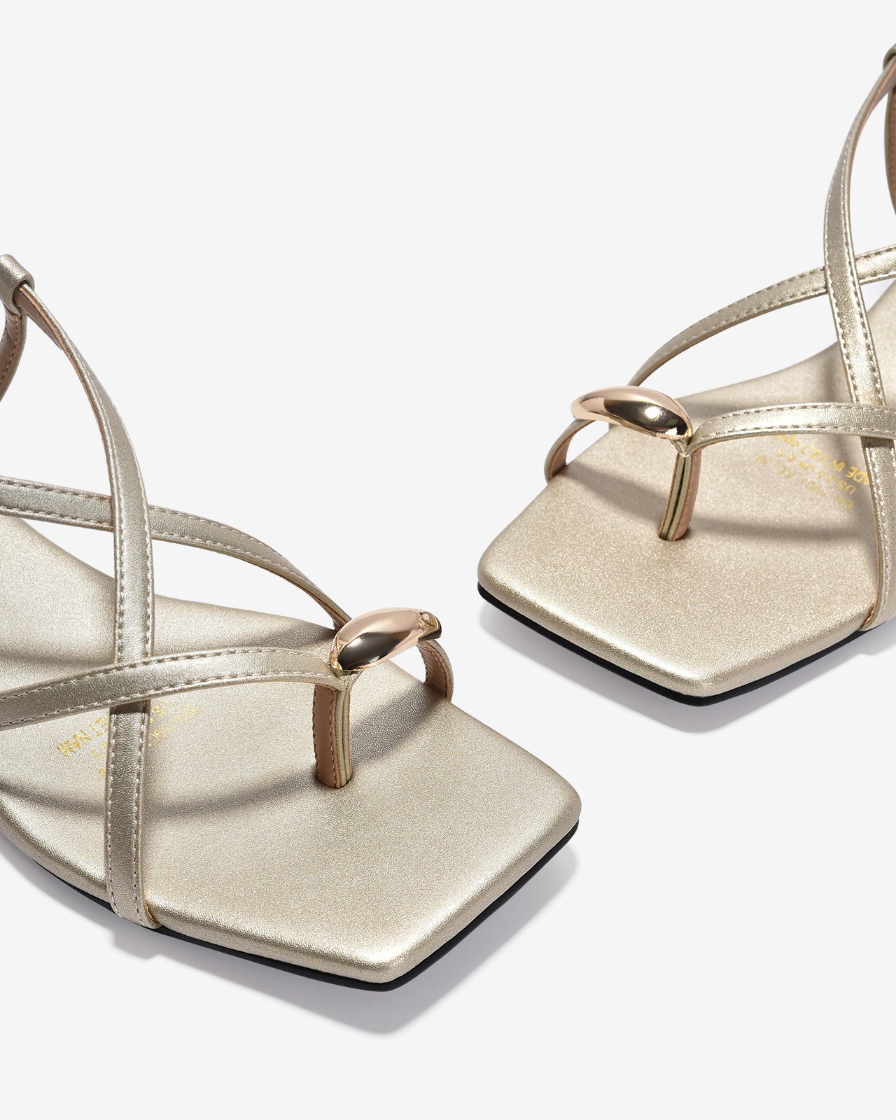 Sandal Cao Gót Đông Hải Quai Đan Chéo Xỏ Ngón-S5901Vàng Color1