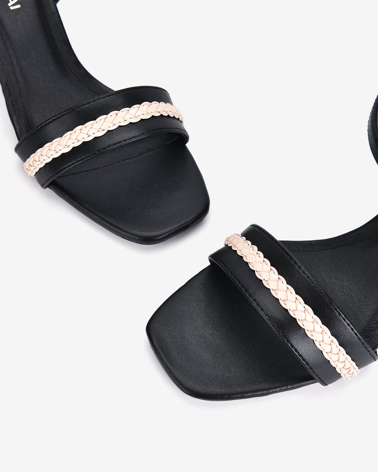 Sandals Cao Gót Đông Hải Quai Ngang Tết Đuôi Sam-S81N5Đen Color1