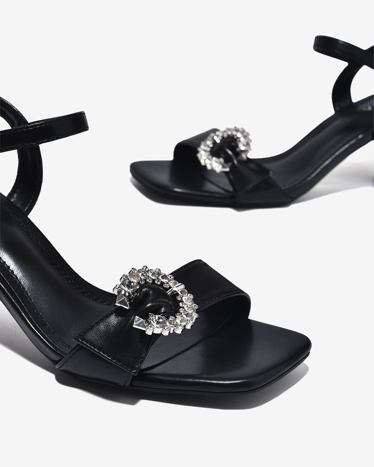 Sandal Cao Gót Đông Hải 7cm Charm Đá Lấp Lánh-SHLO5Đen Color1