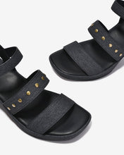 Giày Sandal Cao Gót Nữ Zucia Platform Quai Gắn Đinh Tán Kim Loại-SRXB7Đen Color1