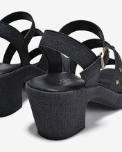 Giày Sandal Cao Gót Nữ Zucia Platform Quai Gắn Đinh Tán Kim Loại-SRXB7Đen Color1