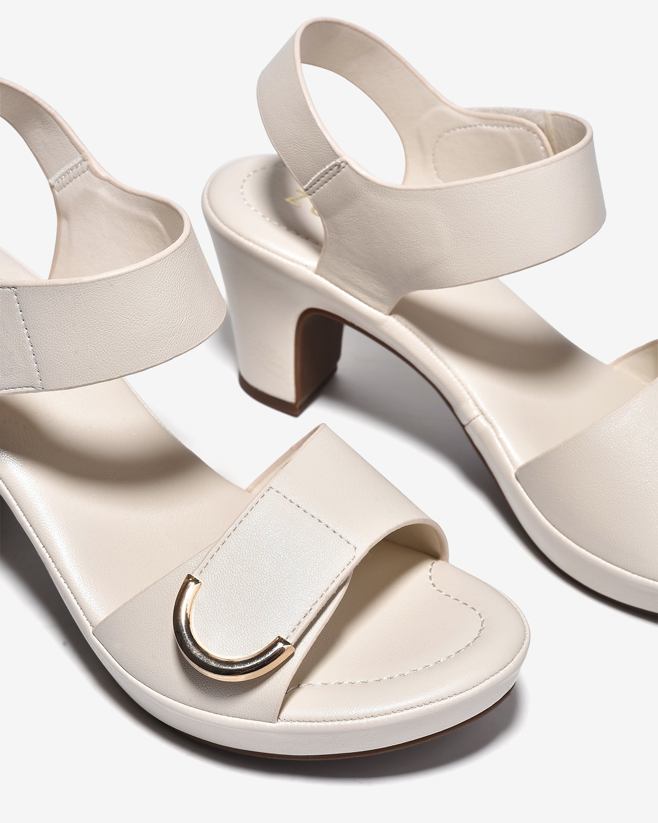 Sandal Cao Gót Zucia Đế Trụ 8cm Lót Êm-SRXF6Kem Color1