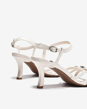 Sandal Cao Gót Zucia Quai Mảnh Đính Nơ Phối Đá-STHC1Kem Color1