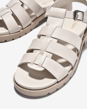 Giày Sandal Đông Hải Quai Song Song Cách Điệu-S32F9Kem Color1