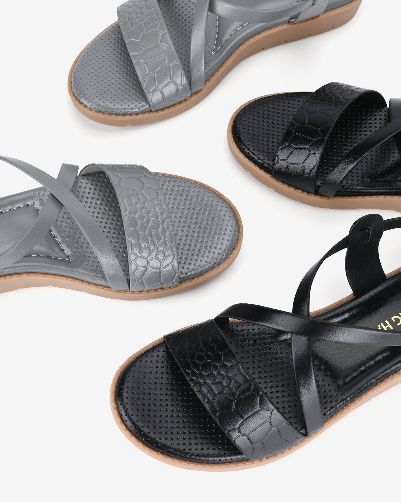 Giày Sandals Nữ Đông Hải Quai Ngang Da Dập Vân-S7428Đen Color1