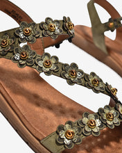 Sandal Kẹp Nữ Zucia Quai Dán Đính Hoa Nổi-SHLK7-Rêu Color1