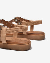 Sandal Kẹp Nữ Zucia Quai T-Strap Đính Hoa-SHLK9-Nâu Color1