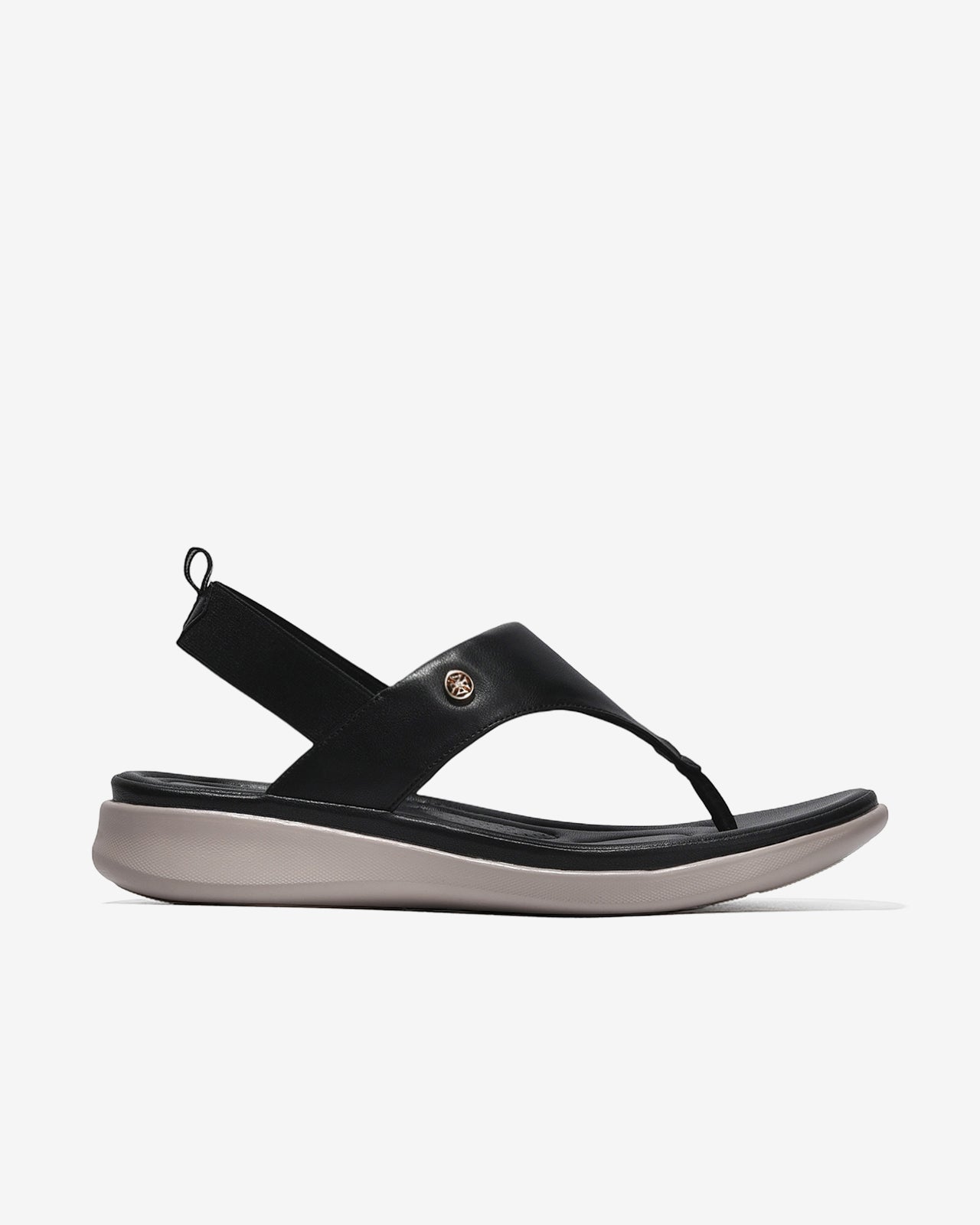 Giày Sandal Kẹp Nữ Zucia Quai Bảng Lớn Đính Logo-SRXB6-Đen Color1First