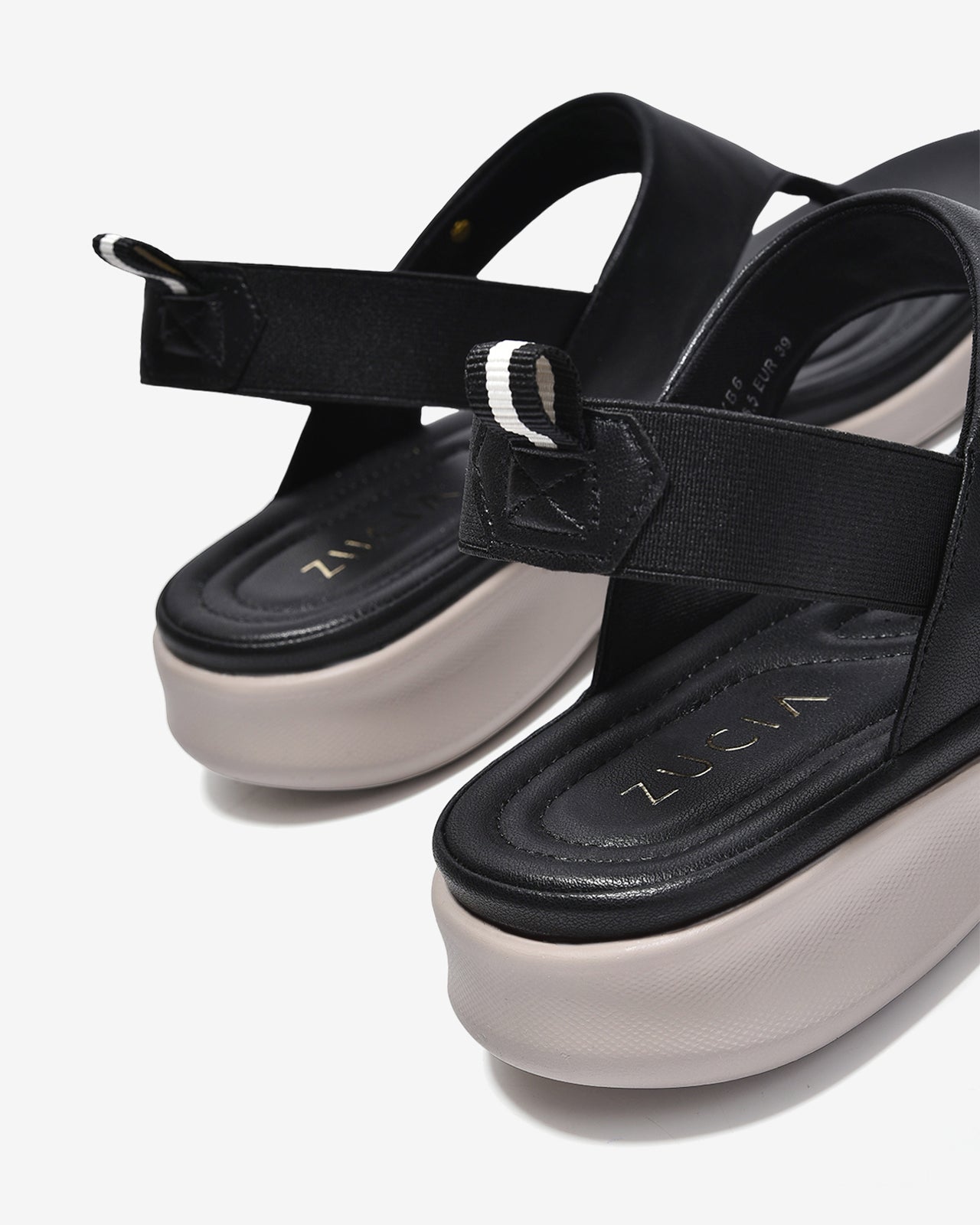 Giày Sandal Kẹp Nữ Zucia Quai Bảng Lớn Đính Logo-SRXB6-Đen Color1