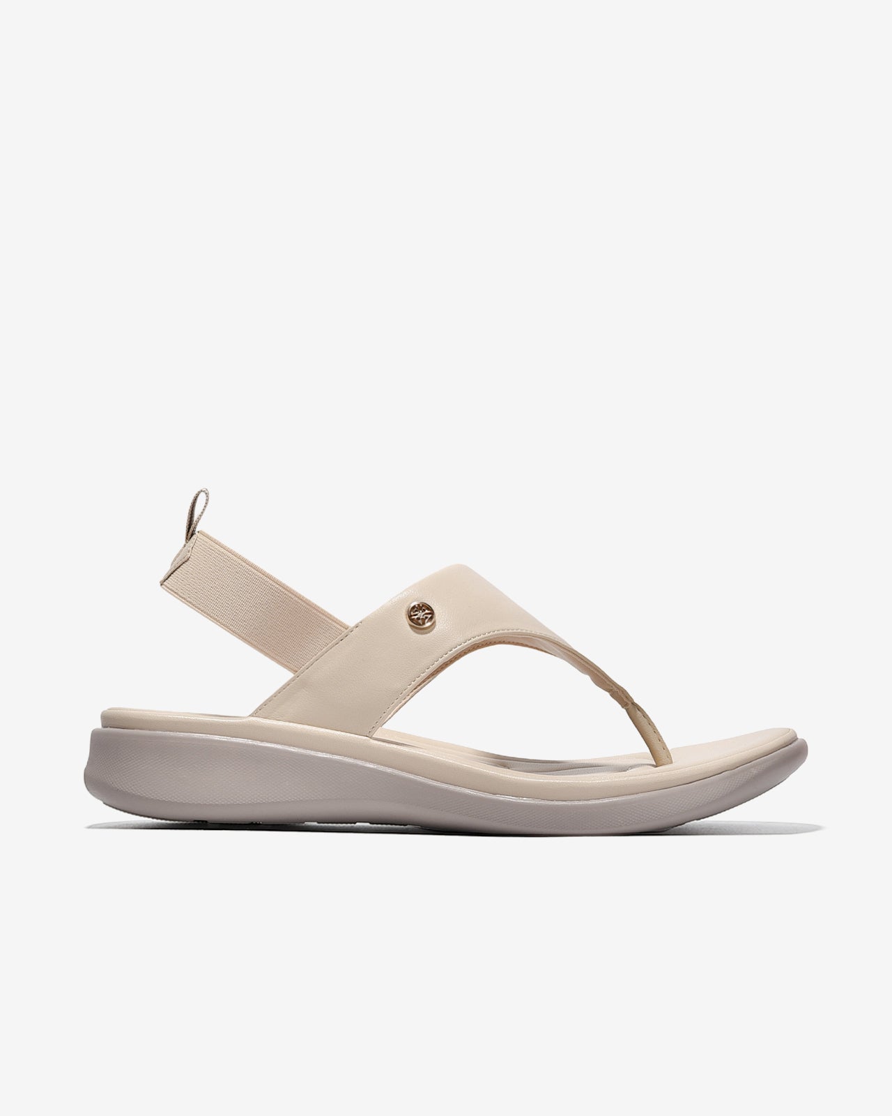 Giày Sandal Kẹp Nữ Zucia Quai Bảng Lớn Đính Logo-SRXB6-Kem Color1First