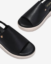 Giày Sandal Nữ Zucia Đế Bằng Quai Bảng Lớn-SRXB9-Đen Color1