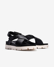 Giày Sandal Zucia Quai Chéo Bản To-STH94Đen Color1