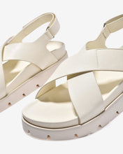 Giày Sandal Zucia Quai Chéo Bản To-STH94Trắng Color1