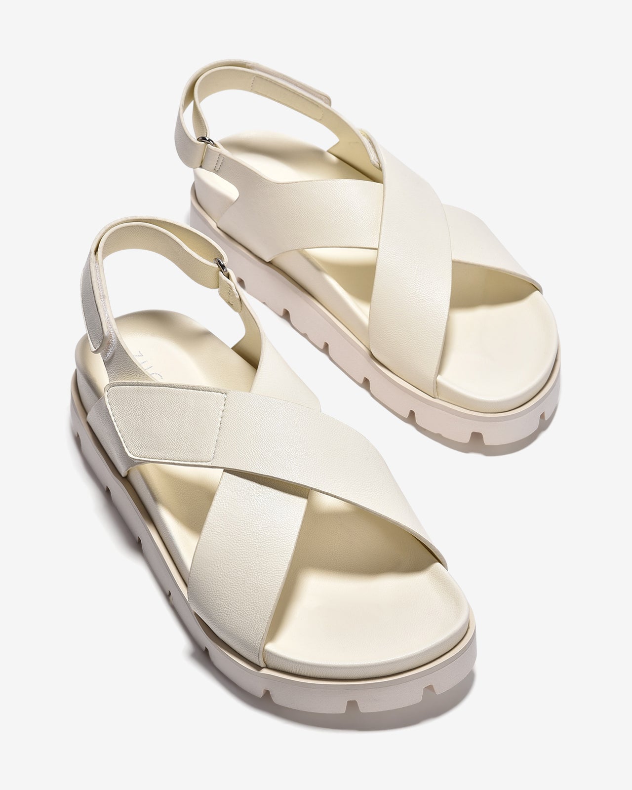 Giày Sandal Zucia Quai Chéo Bản To-STH94Trắng Color1