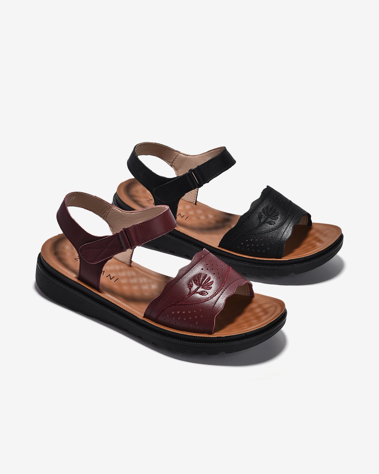 Sandals Nữ Zuciani Quai Ngang Đục Lỗ Thêu Hoa-SCF61-Đen Color1
