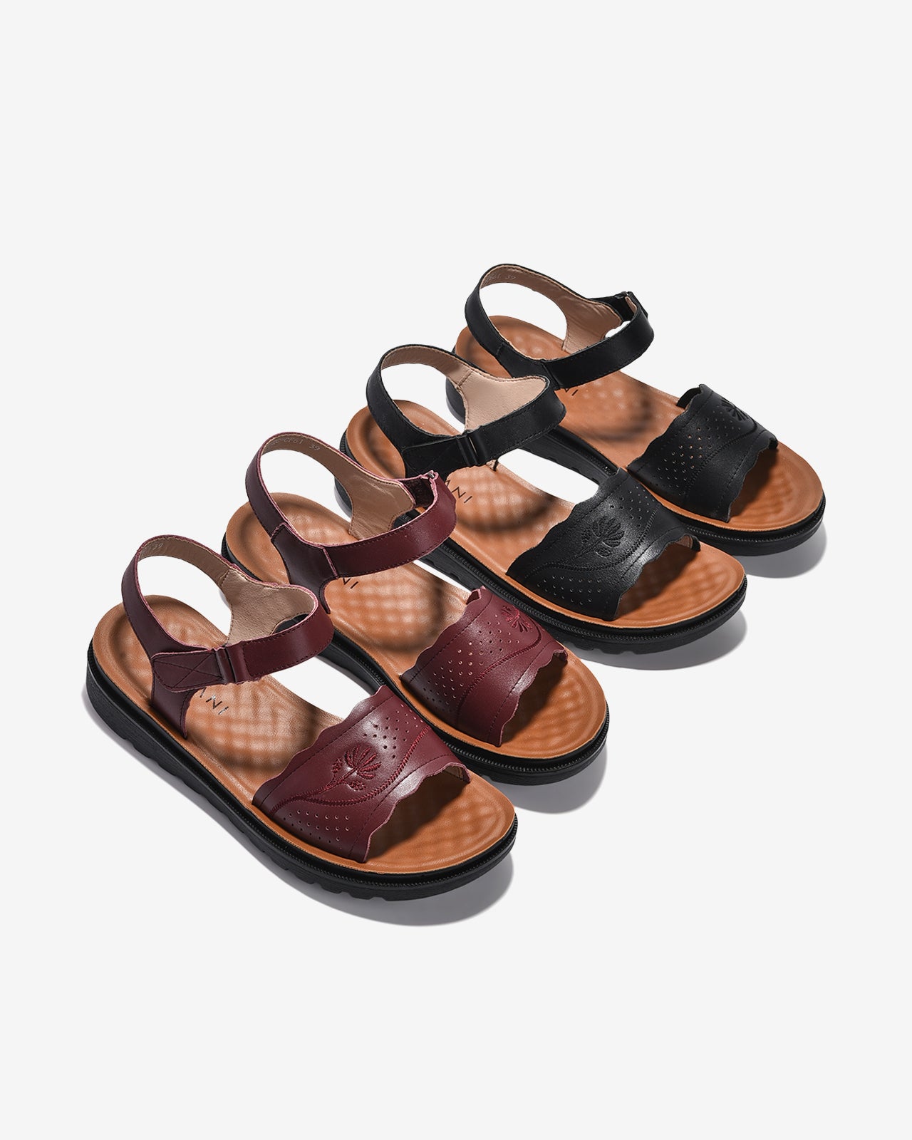 Sandals Nữ Zuciani Quai Ngang Đục Lỗ Thêu Hoa-SCF61-Đỏ Color1