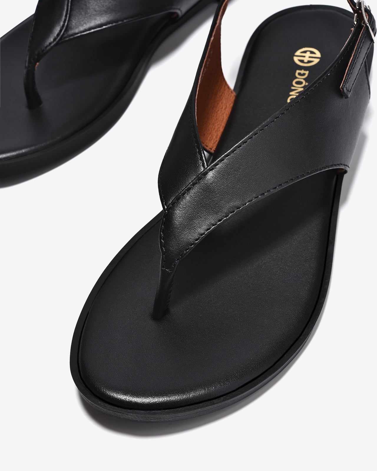 Sandal Kẹp Nữ Đông Hải Trơn Khóa Cài-S32H8Đen Color1