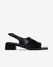 Giày Sandal Kẹp Đông Hải Xỏ Ngón Quai Khóa-S5903Đen Color1First