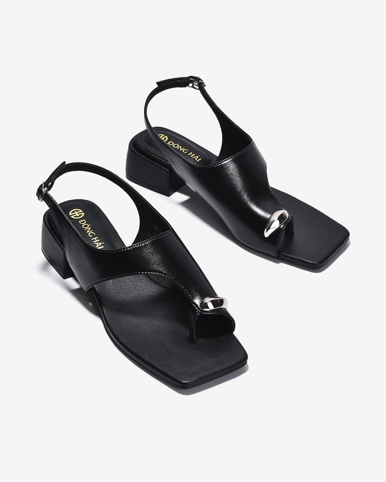 Giày Sandal Kẹp Đông Hải Xỏ Ngón Quai Khóa-S5903Đen Color1
