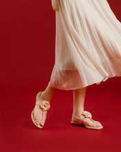 Sandal Kẹp Nữ Đông Hải Đính Hoa-S5912Kem Color1