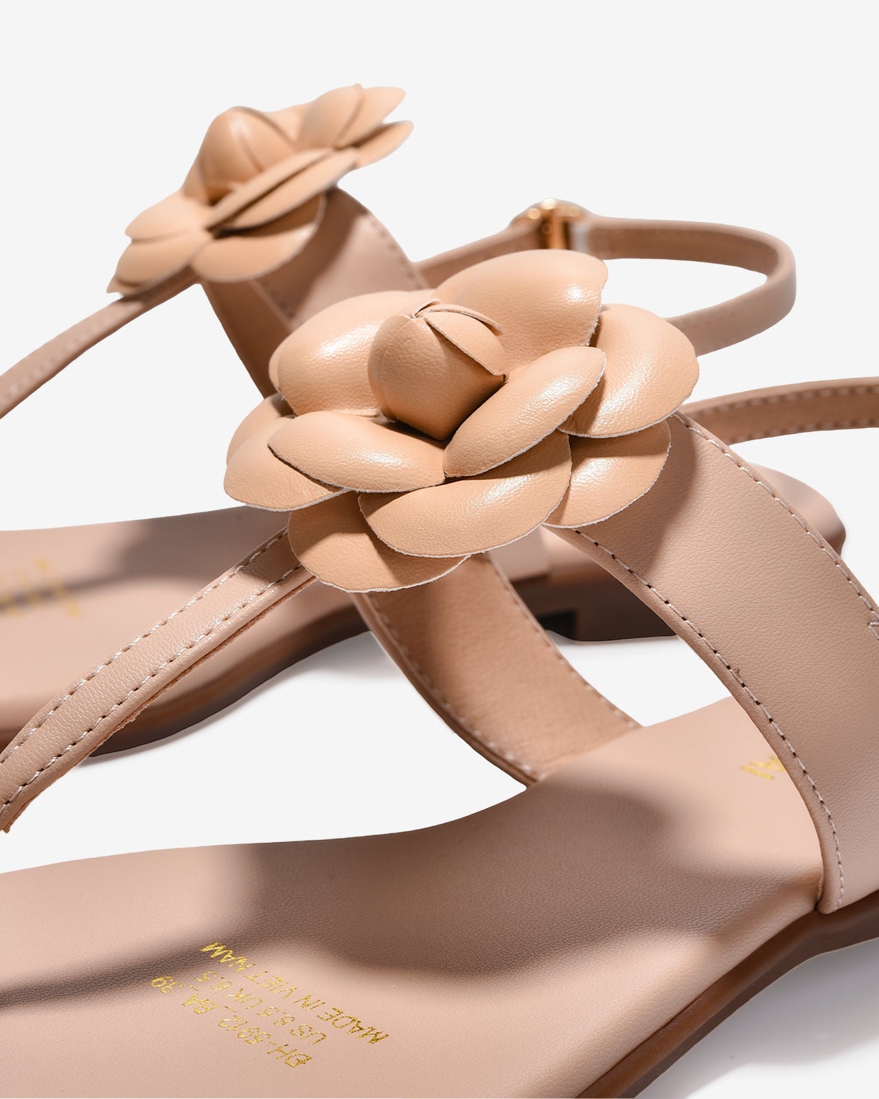 Sandal Kẹp Nữ Đông Hải Đính Hoa-S5912Kem Color1