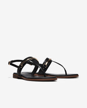 Sandal Kẹp Nữ Đông Hải Khóa Ánh Vàng-S5921Đen Color1