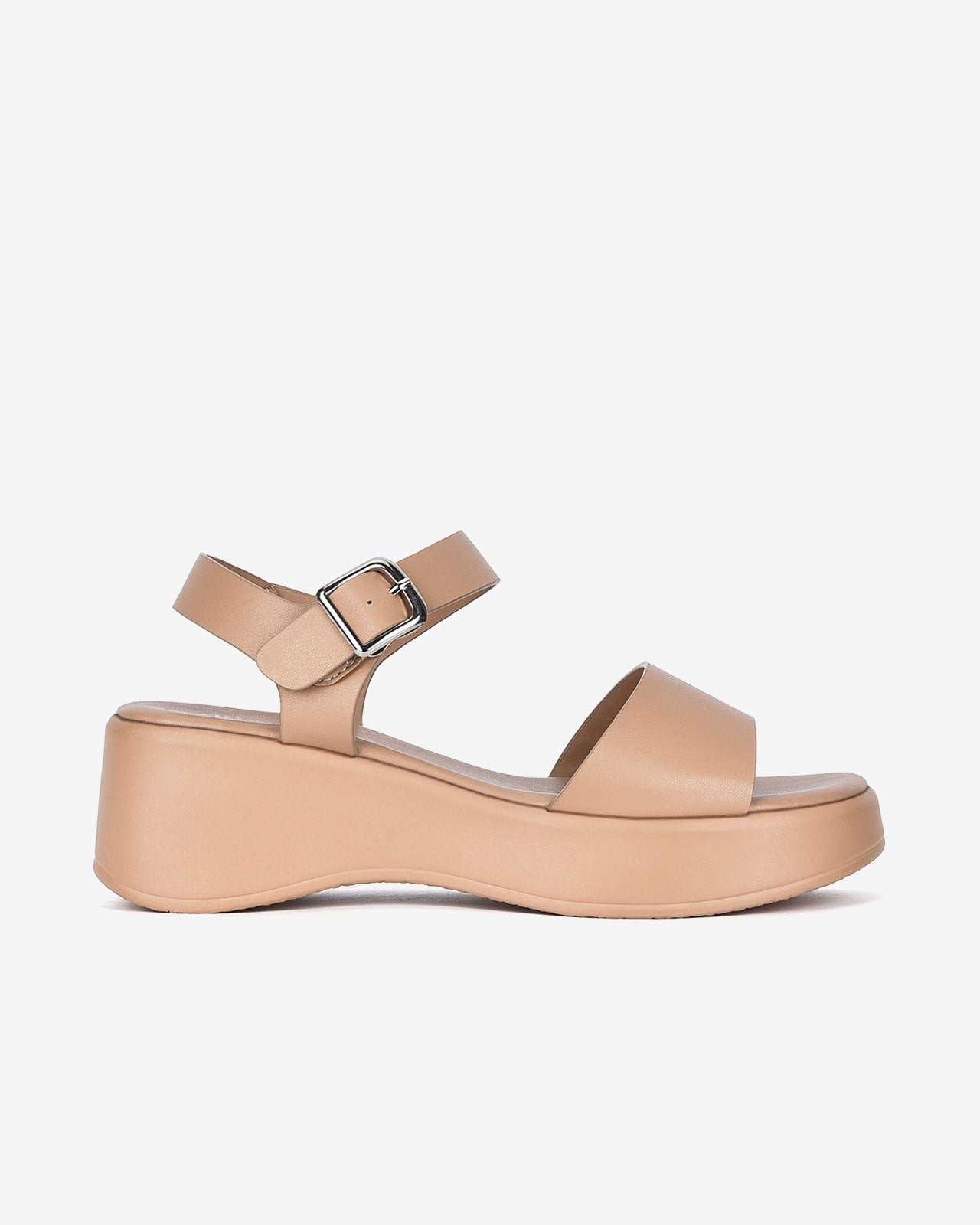 gi-y-sandal-xu-ng-ng-h-i-u-n-c-ch-i-u-gi-y-ng-h-i