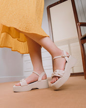 Giày Sandal Xuồng Zucia Quai Ngang Đan Xoắn-SHLJ7Kem Color1