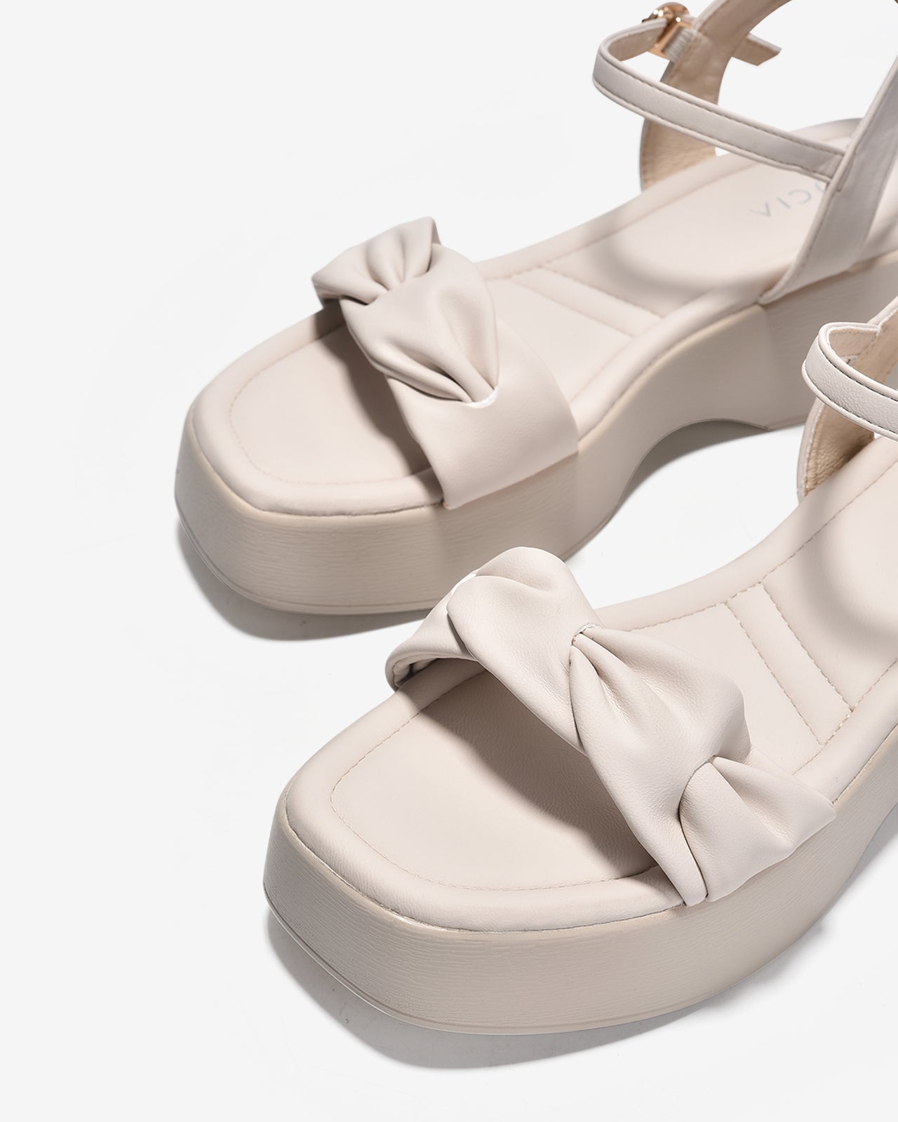 Giày Sandal Xuồng Zucia Quai Ngang Đan Xoắn-SHLJ7Kem Color1