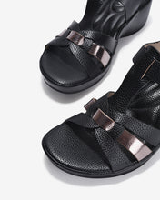 Giày Sandal Xuồng Zucia Quai T-Strap Ánh Kim-SHLJ8Đen Color1