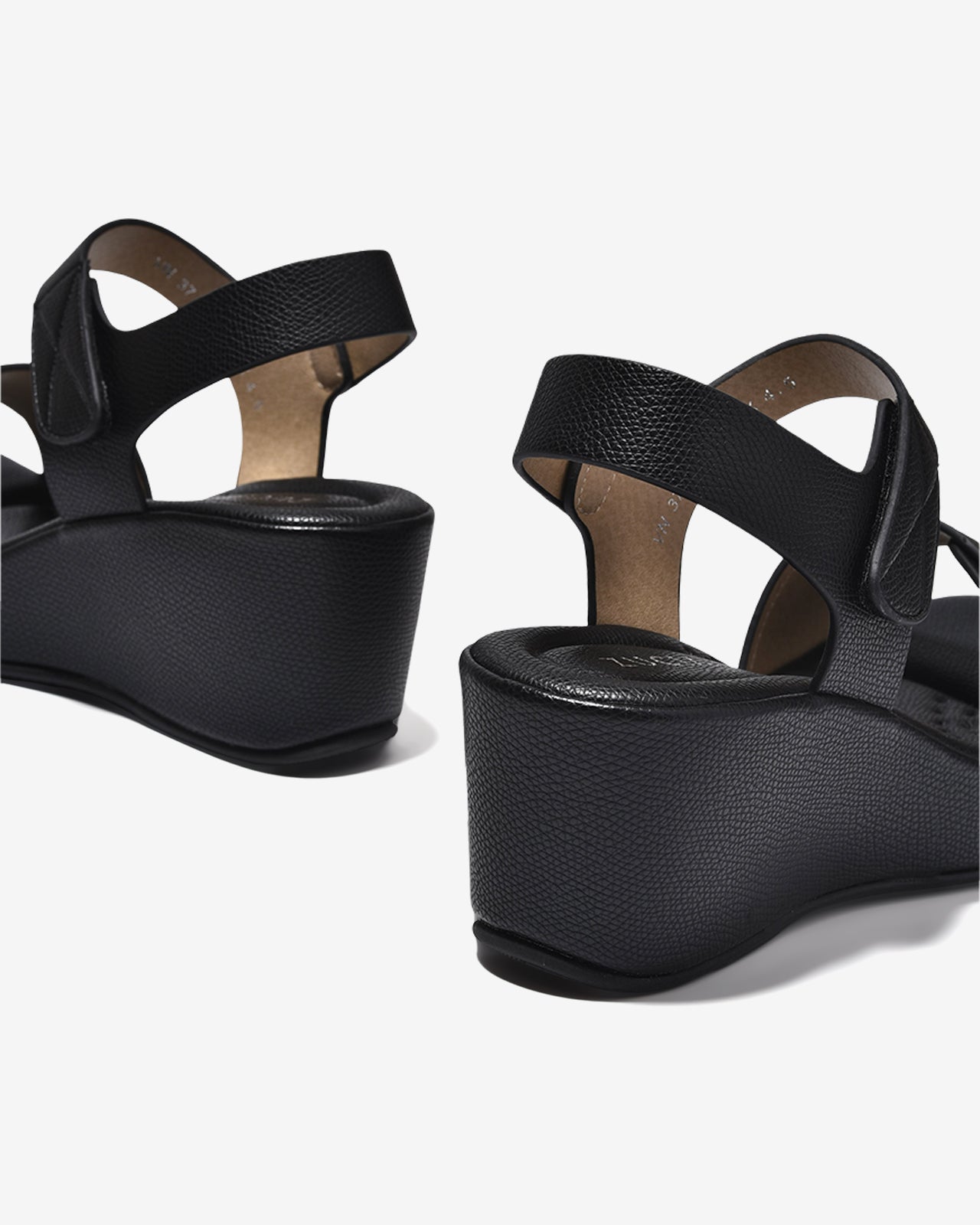 Sandal Xuồng Zucia Đế 7CM Quai Khóa-SHLN8Đen Color1