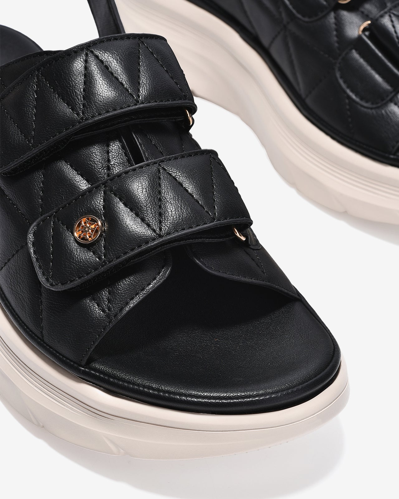 Giày Sandal Xuồng Nữ Zucia Quai Đôi Chần Bông Hoạ Tiết Caro-SRXC3-Đen Color1