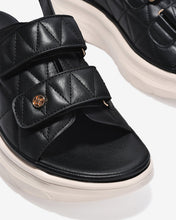 Giày Sandal Xuồng Nữ Zucia Quai Đôi Chần Bông Hoạ Tiết Caro-SRXC3-Đen Color1