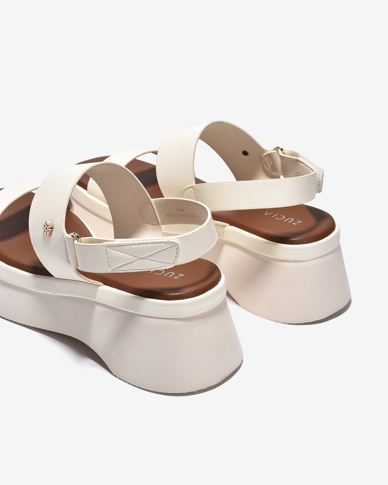 Sandal Xuồng Zucia Hai Quai Ngang Đính Logo-STH99Kem Color1