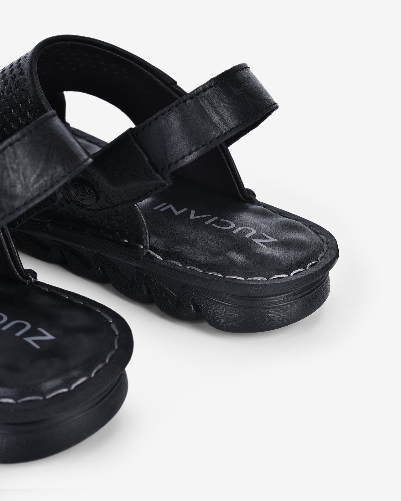 Giày Sandal Zuciani Quai Hậu Đục Lỗ-SCF49-Đen Color1